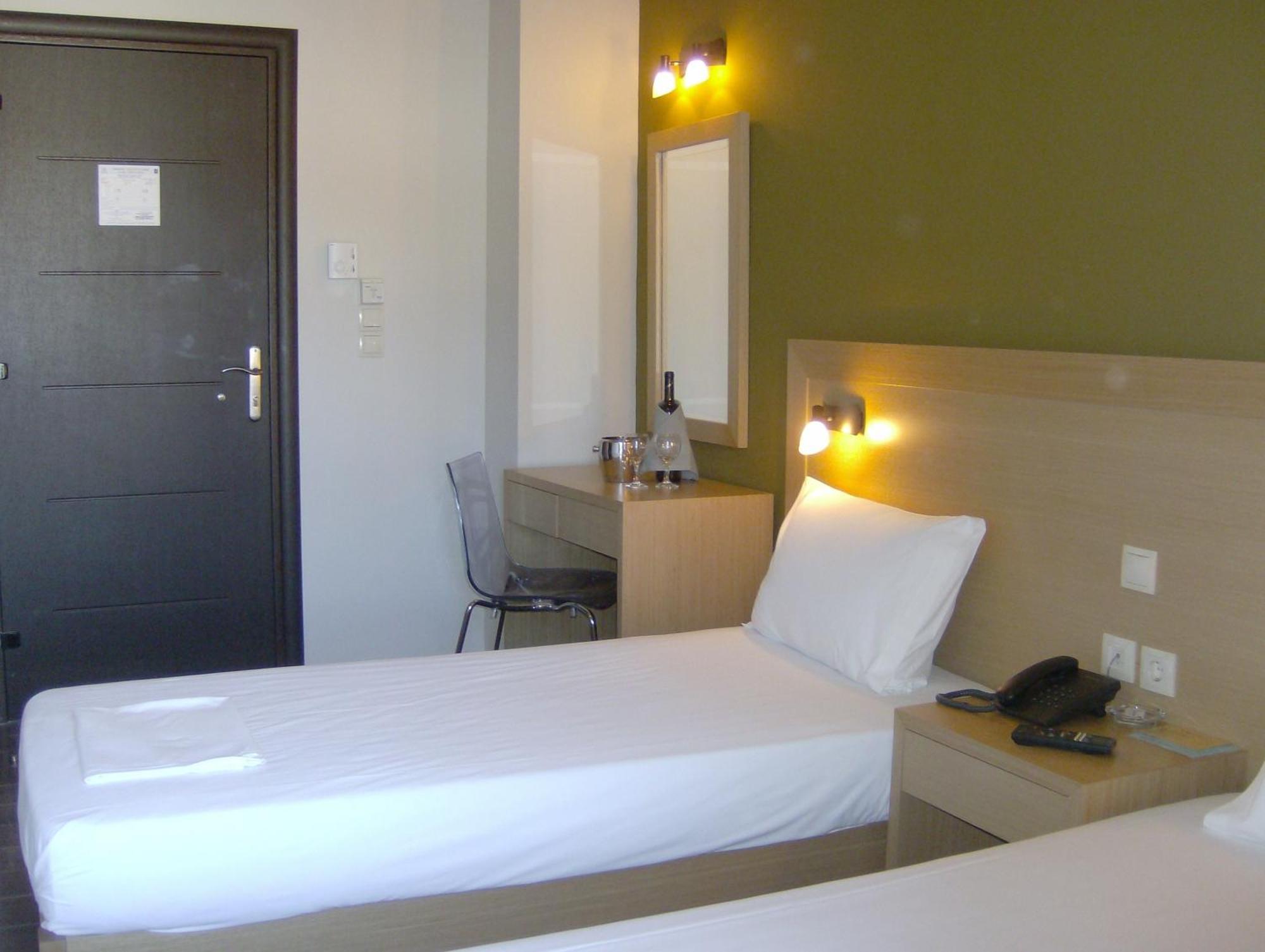 Ionion Hotel Kyparissia Exterior photo